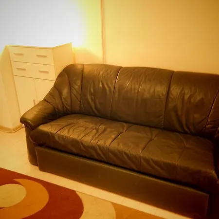 One Studio Decebal * Bucharest